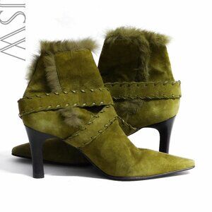 Antonio Melani Bugsy Olive Green Suede Buckle Accent Booties Size 9.5 US 3" Heel